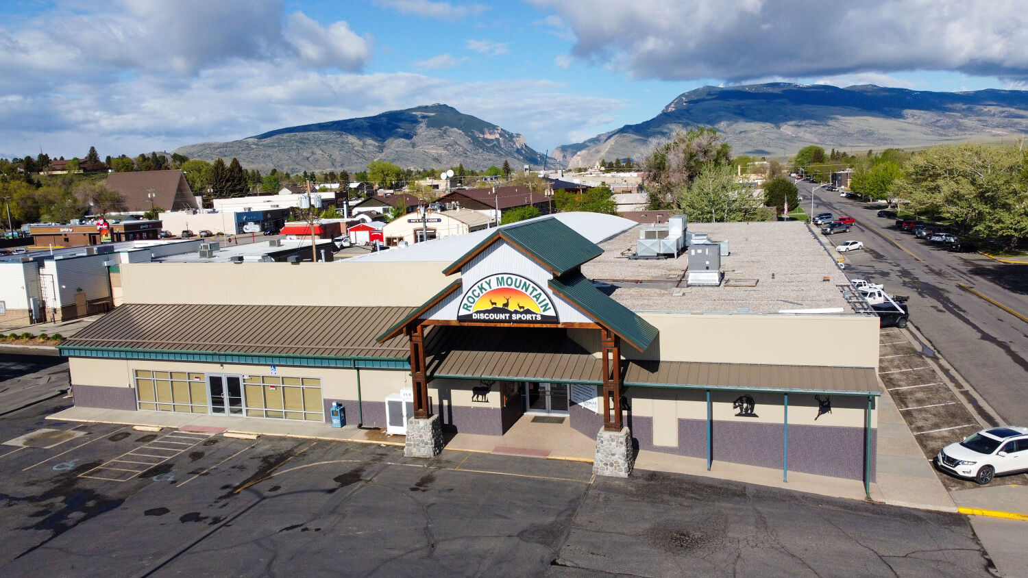 1526 Rumsey Ave retail building in Cody Wyoming